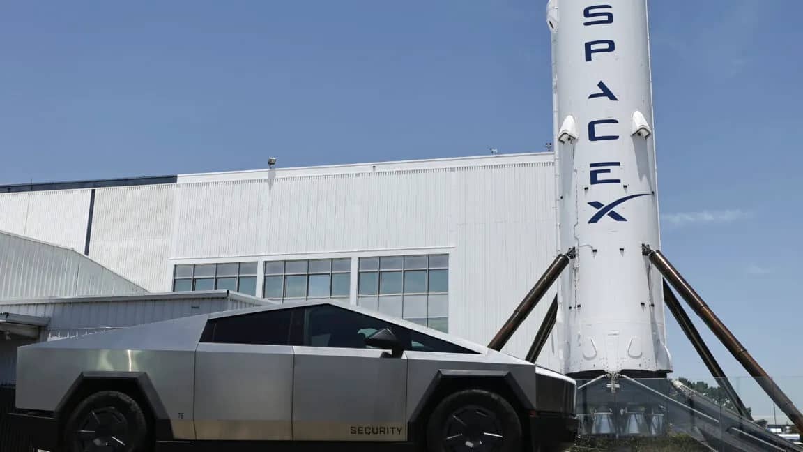S&P 500 Rejects Fast-Track for SpaceX and AI Firms