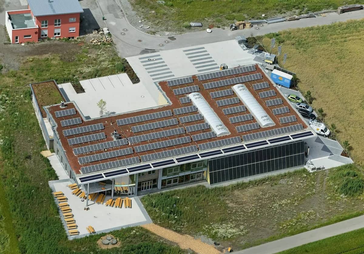 Home battery maker Sonnen files for insolvency two months after Shell sold it