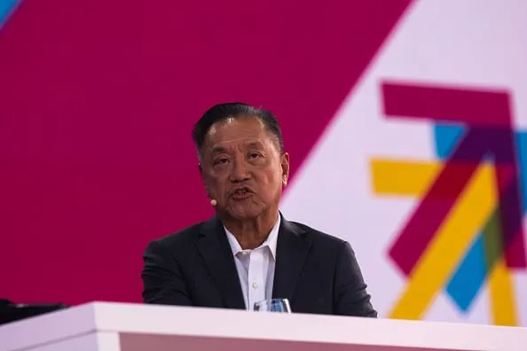 Broadcom Plunges 14% on Q2 Revenue Miss, Steady AI Outlook