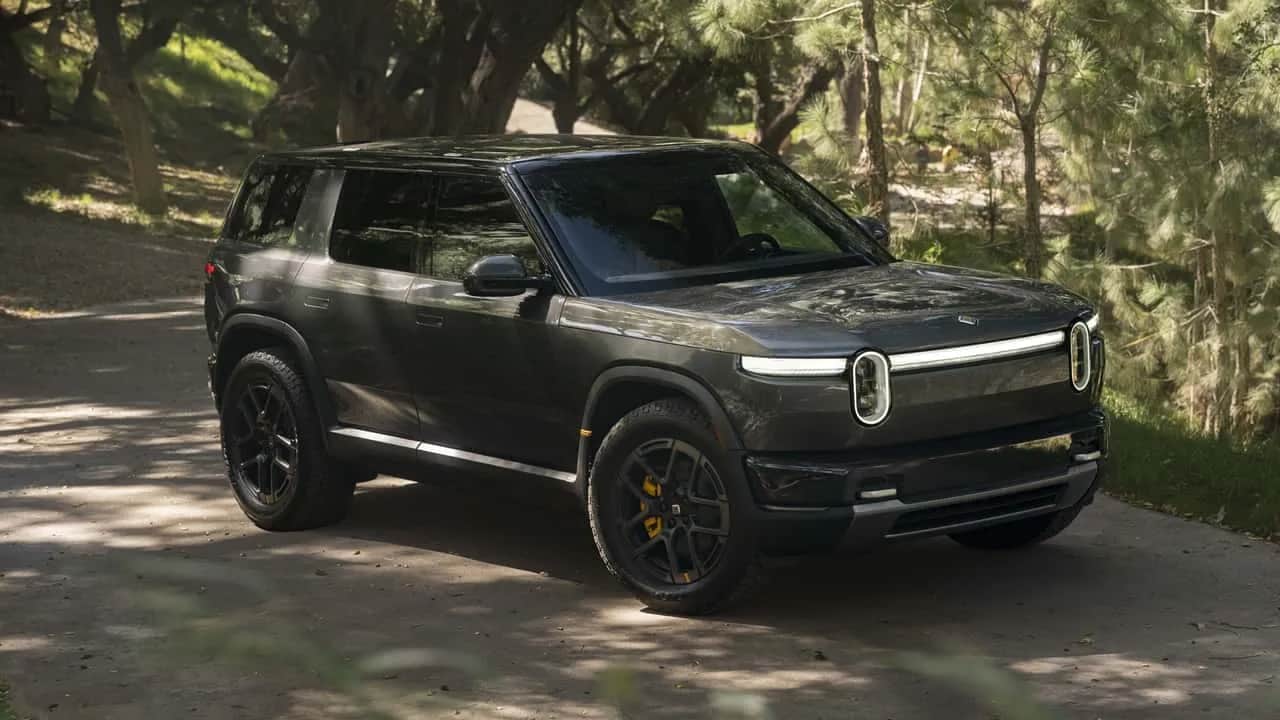 Rivian Lays Off Hundreds One Week After R2 Deliveries Begin
