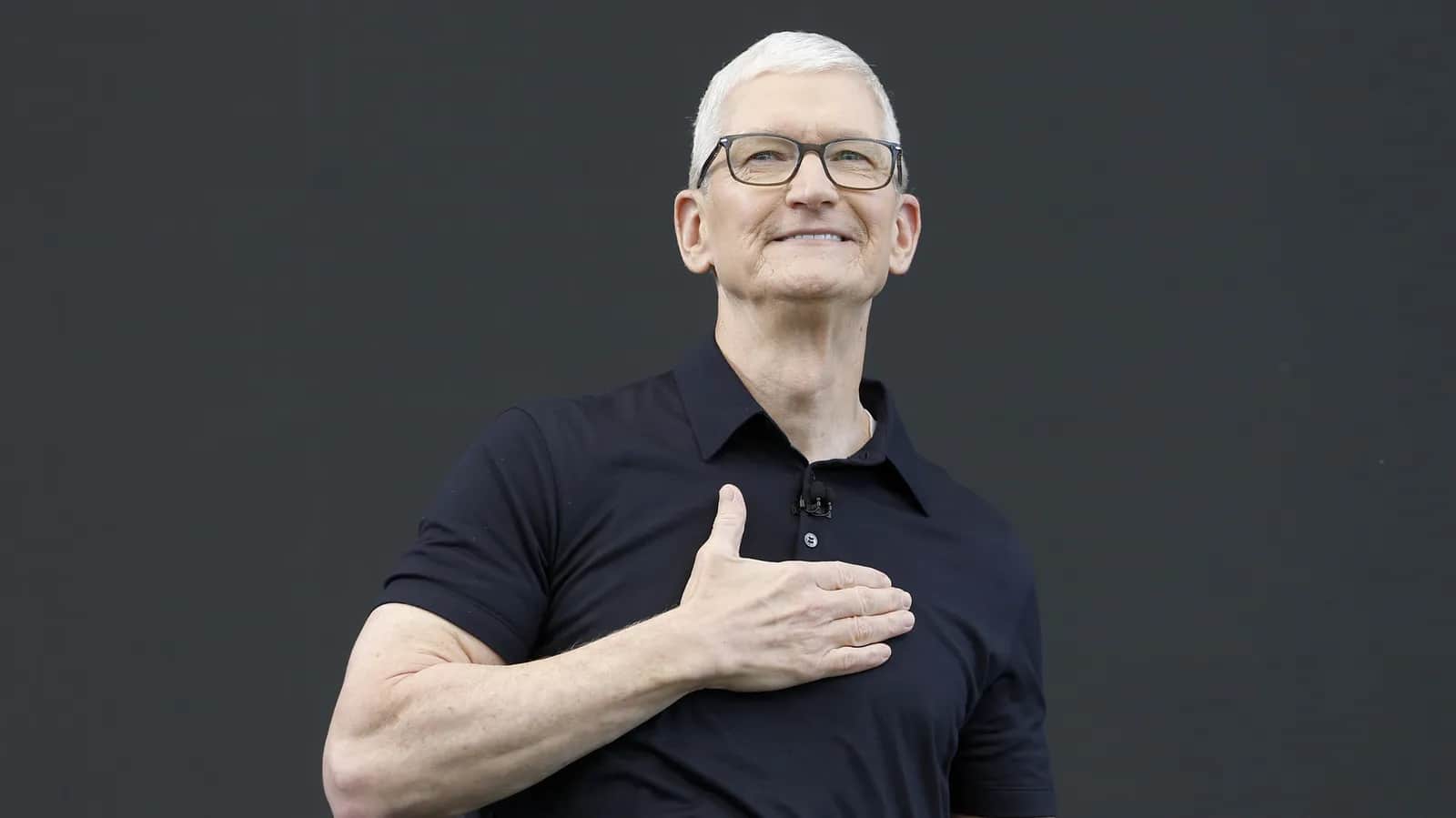 Tim Cook Calls Apple Price Hikes Unavoidable Amid Memory Crunch