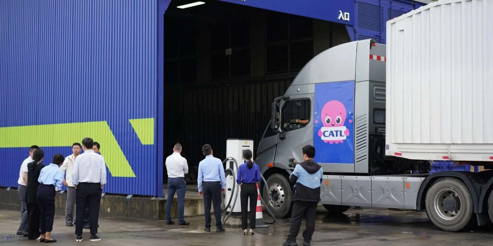 Octopus Energy partners with CATL on Swaptopus battery swap venture for electric trucks