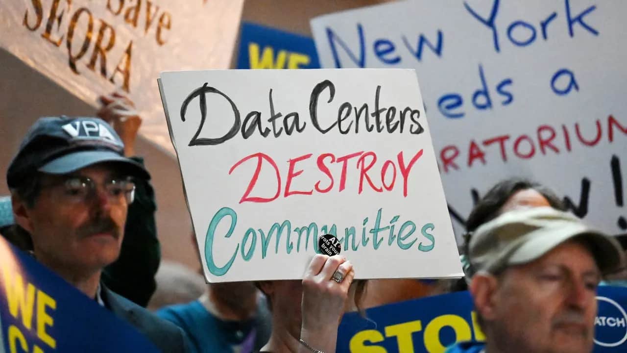 New York Governor Enacts One-Year Moratorium on High-Power Data Centers