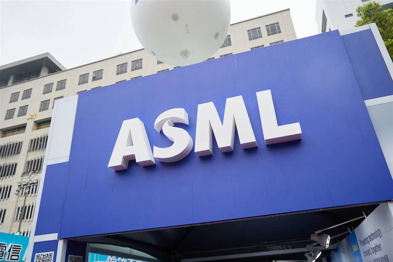 Intel Ships First High-NA EUV Logic Product for Panther Lake
