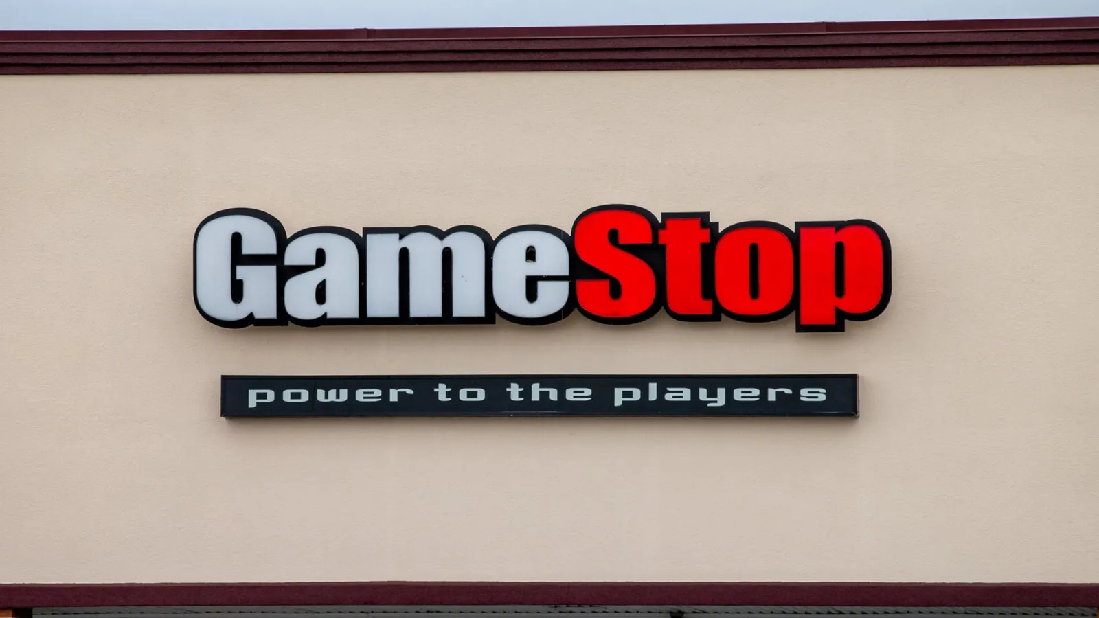 GameStop CEO Forgoes $35B Bonus to Pursue eBay Takeover
